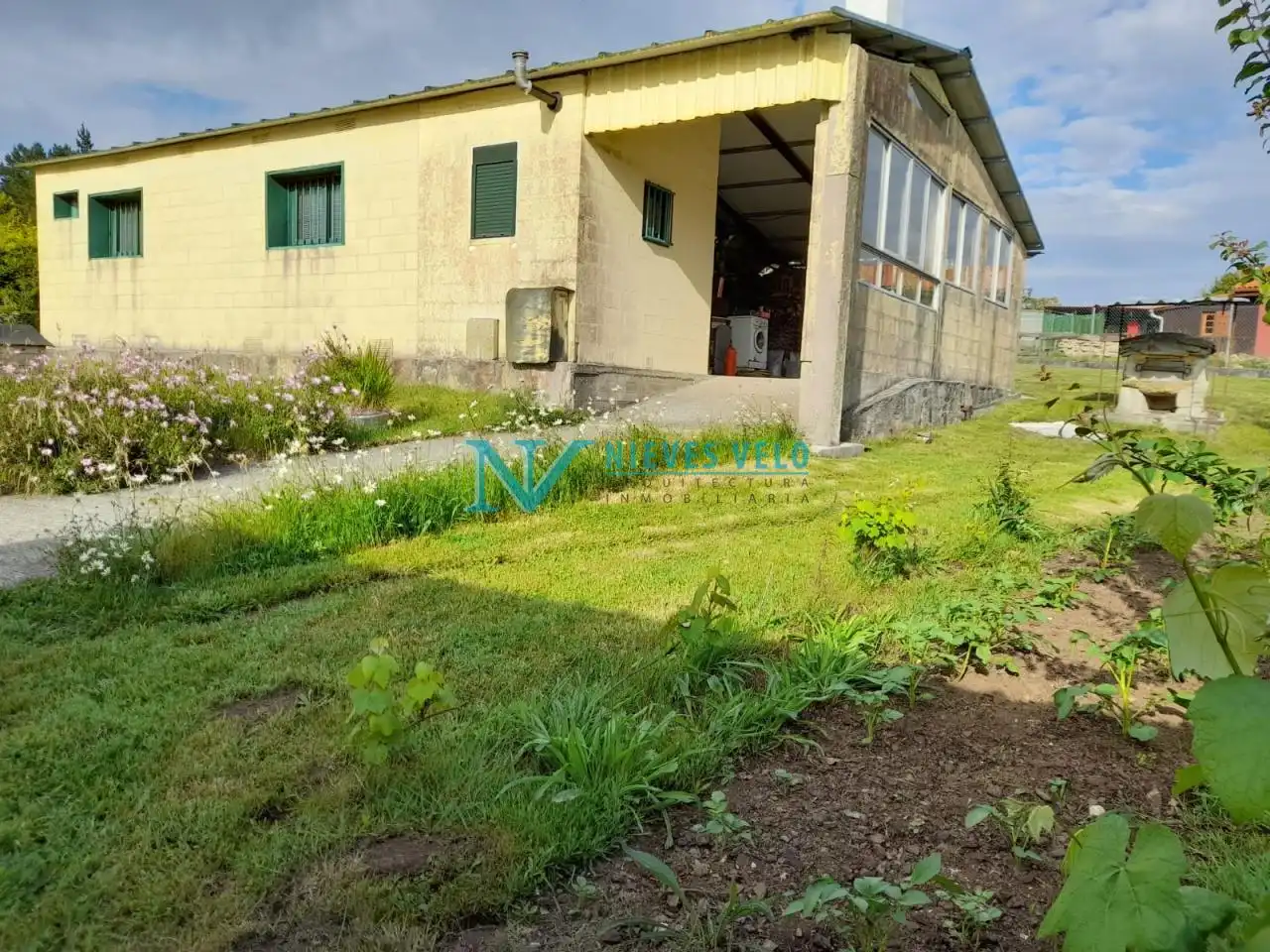 Vista exterior de Casa o xalet en venda en Cerceda amb Calefacció i Jardí privat
