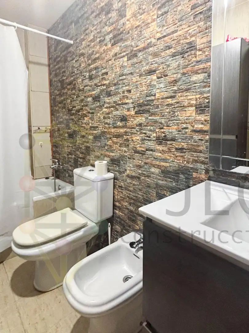 Bathroom of Flat for sale in El Casar  with Heating and Storage room