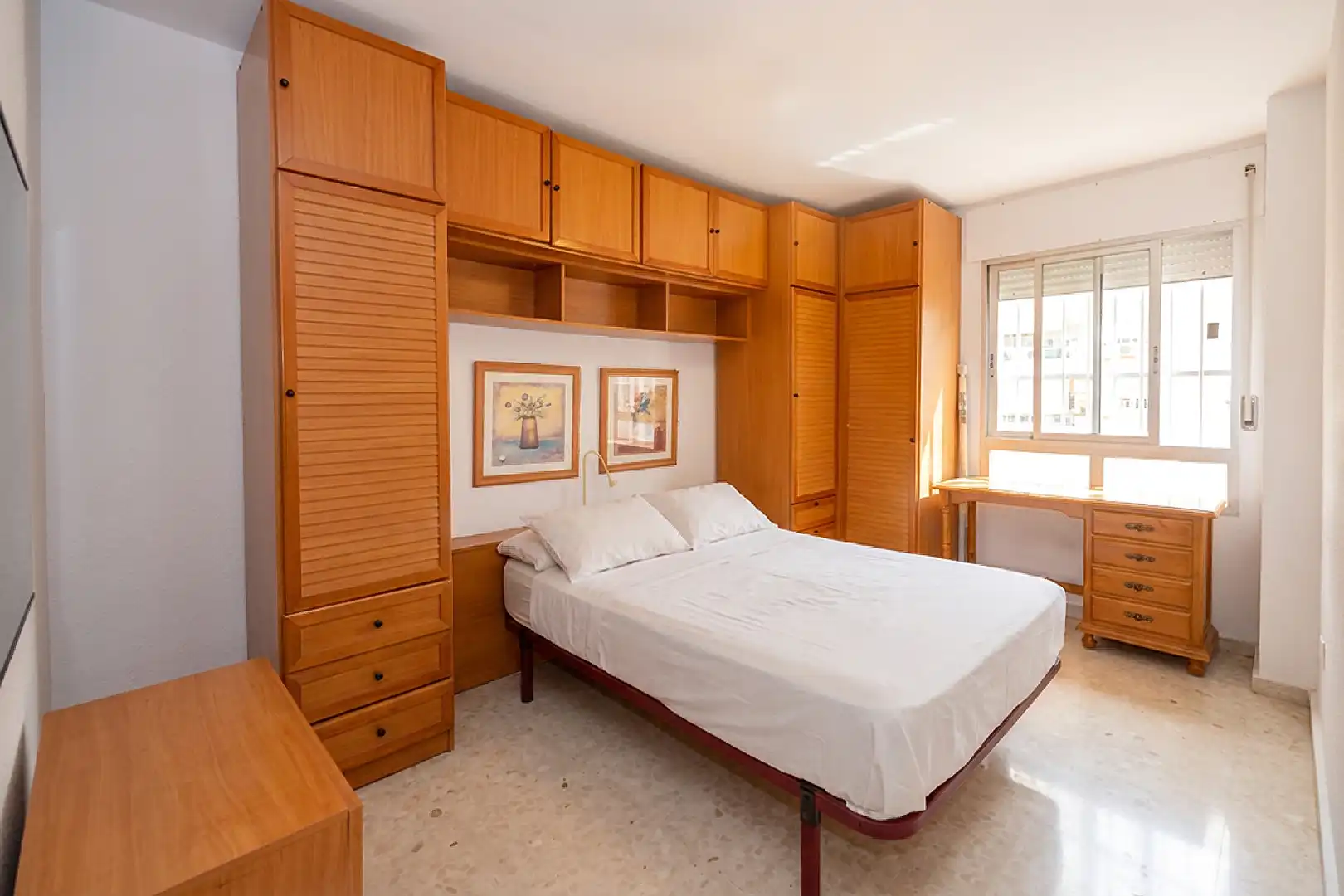 Habitación de Piso en venta en Málaga con Amueblado, Balcón y Piscina comunitaria