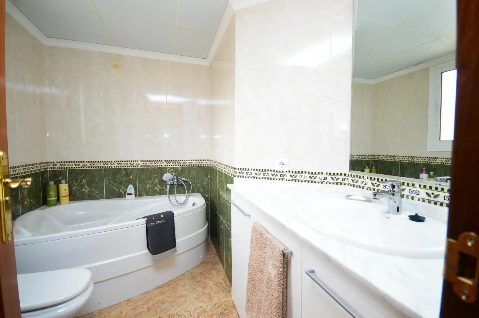 Casa con jardín en venta en Calle Calle Aneto 14, imagen 34