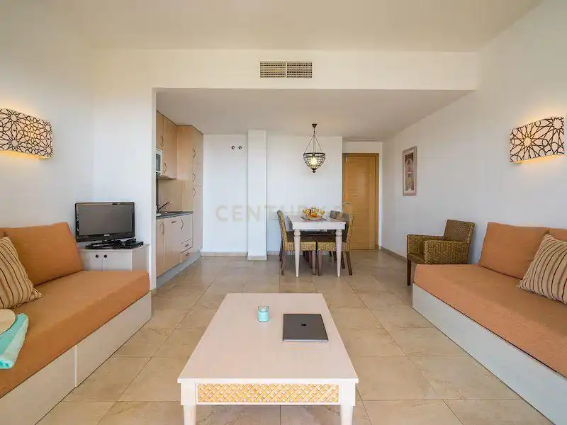 Sala de estar de Apartamento en venta en Manilva con Aire acondicionado, Lavadora y Microondas