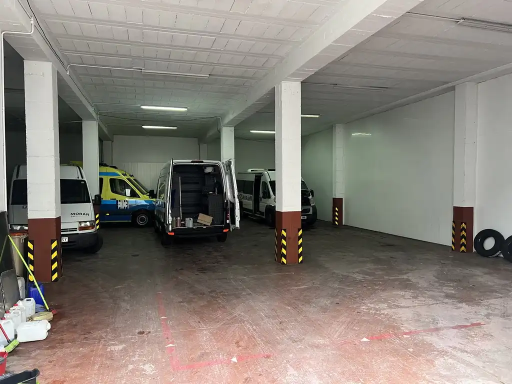 Industriegebäude zur Miete in Rúa dos Carpinteiros-Ceao 154, imagen 24