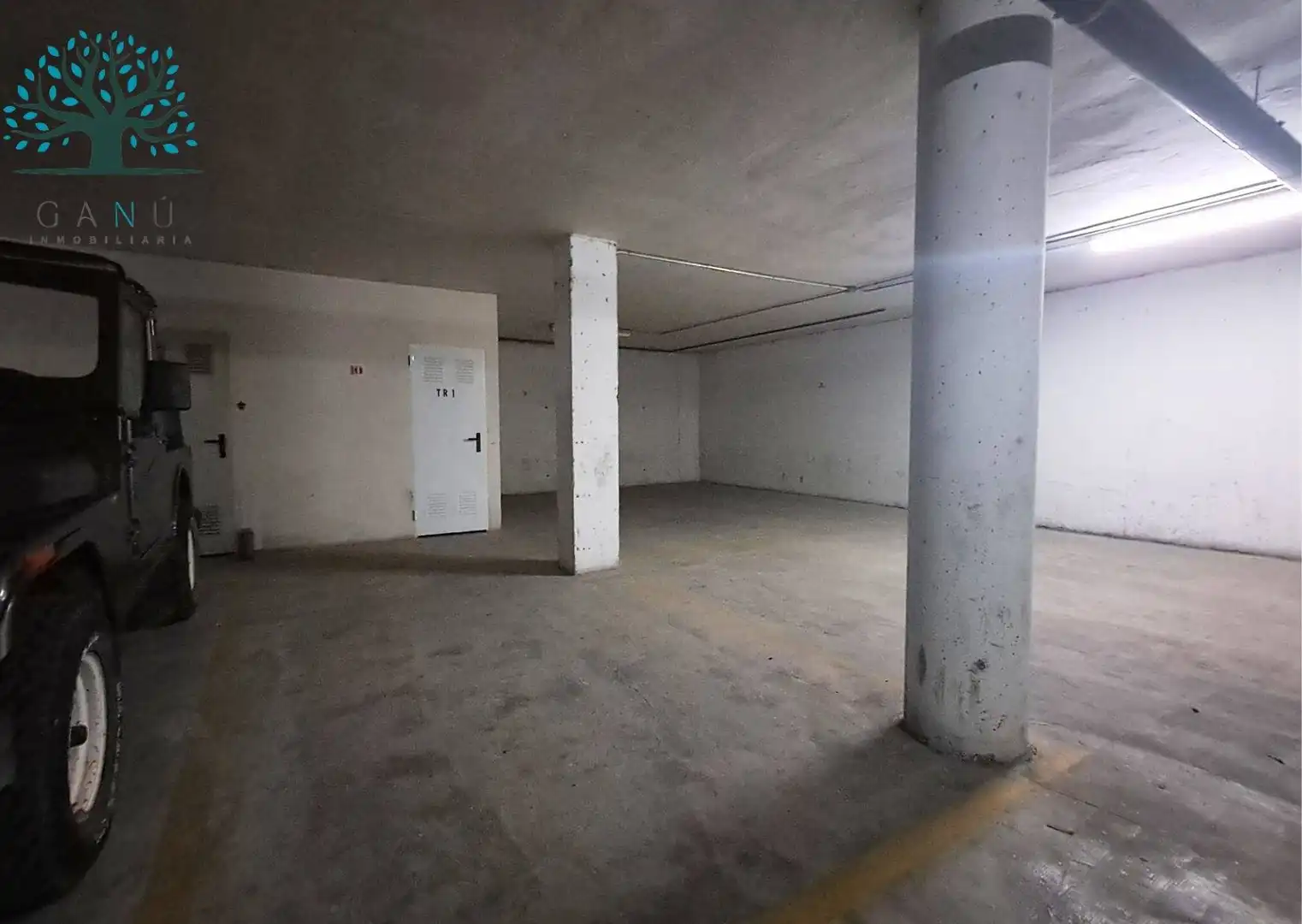 Parking for sale in Avenida DOCTOR MECA