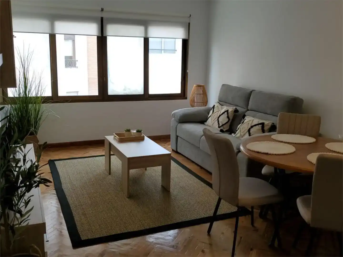 Wohnzimmer von Wohnung zur Miete in  Valencia Capital mit Klimaanlage