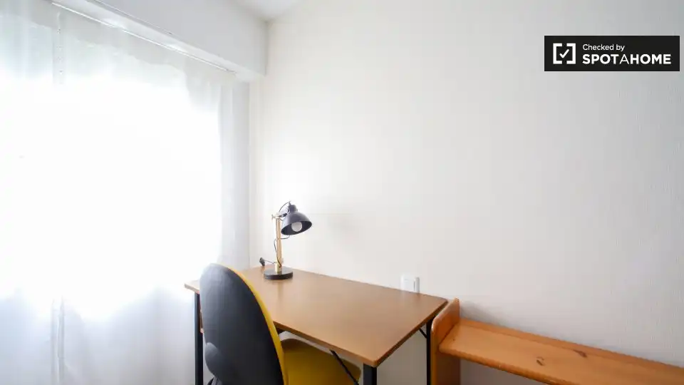 Room in Nou Moles