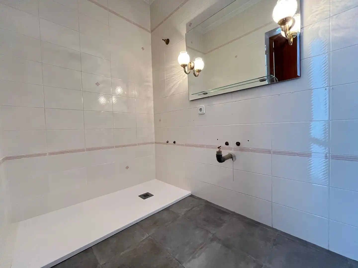 Badezimmer von Haus oder Chalet zum Verkauf in Dos Hermanas mit Terrasse, Abstellraum und Balkon