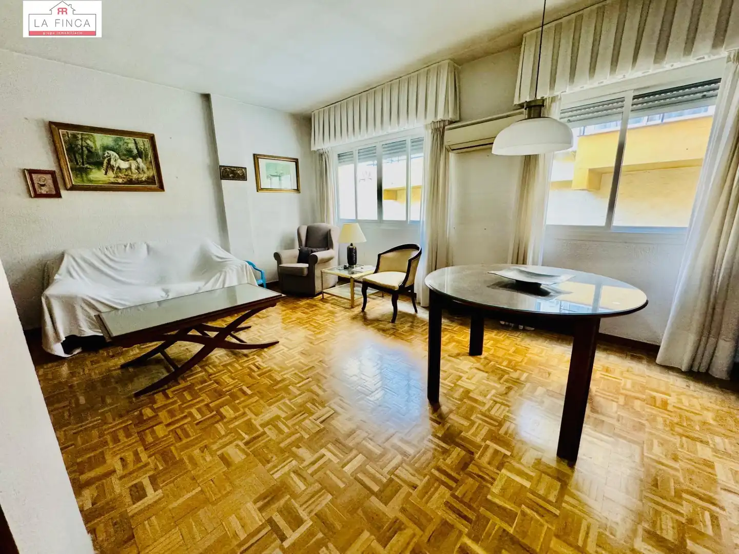 Living room of Flat for sale in Málaga  with Air Conditioner and Parquet flooring