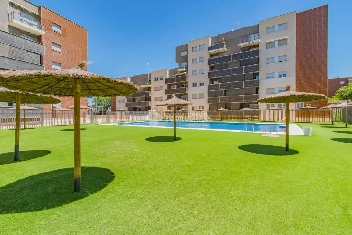 Schwimmbecken von Wohnung zum Verkauf in Alhendín mit Klimaanlage und Möbliert