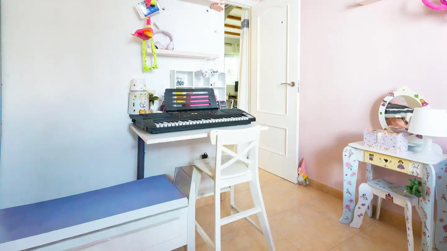Habitación de Casa adosada en venta en Santa Pola con Aire acondicionado, Jardín privado y Terraza