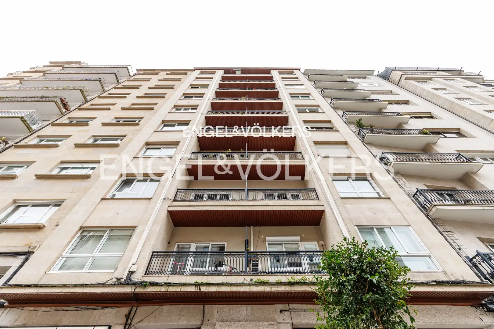 Vista exterior de Piso en venta en Vigo  con Calefacción, Terraza y Balcón