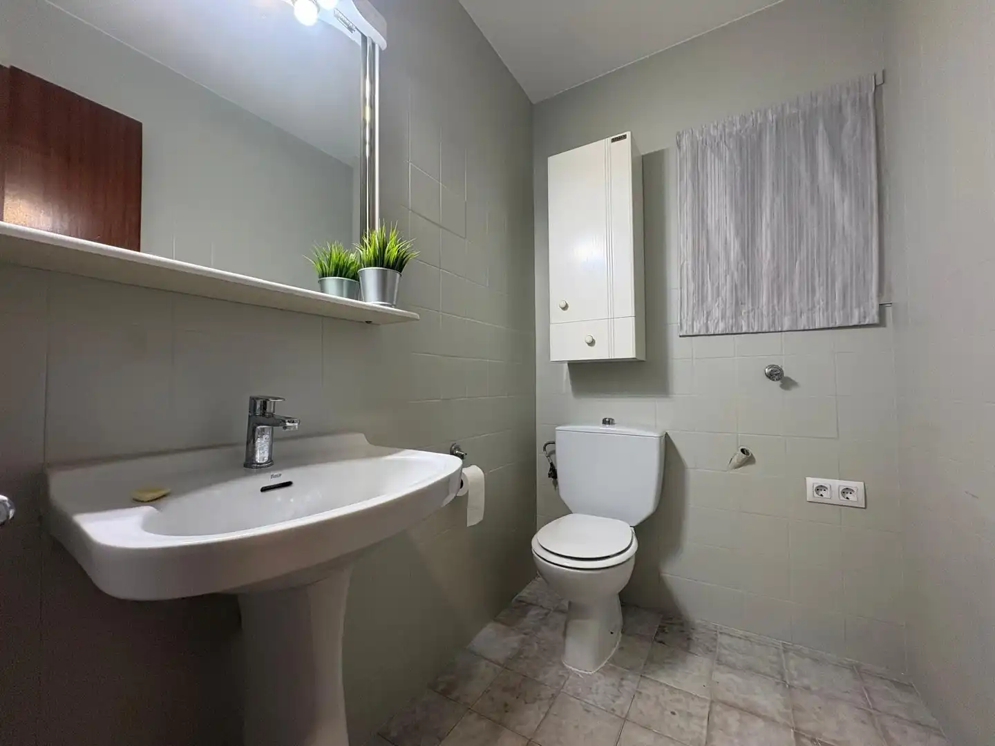 Badezimmer von Wohnung zum Verkauf in Parque de la Bombilla  