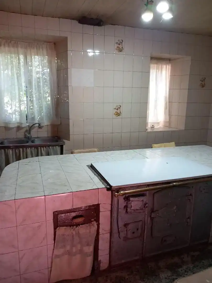 Cuina de Finca rústica en venda en Baralla amb Balcó