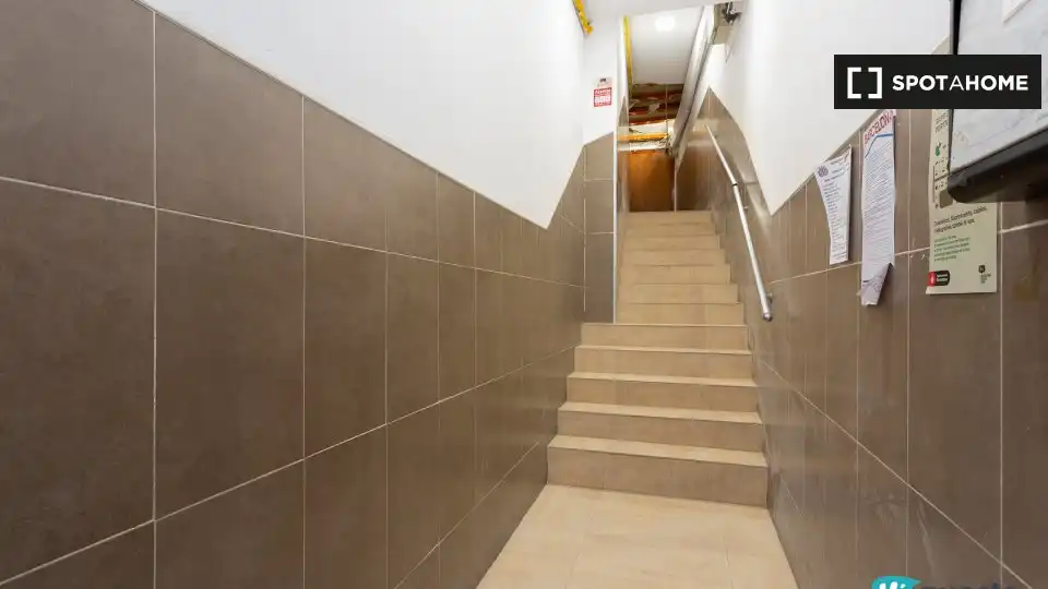 Appartamento con terrazza in affitto a Ciutat Vella, imagen 13