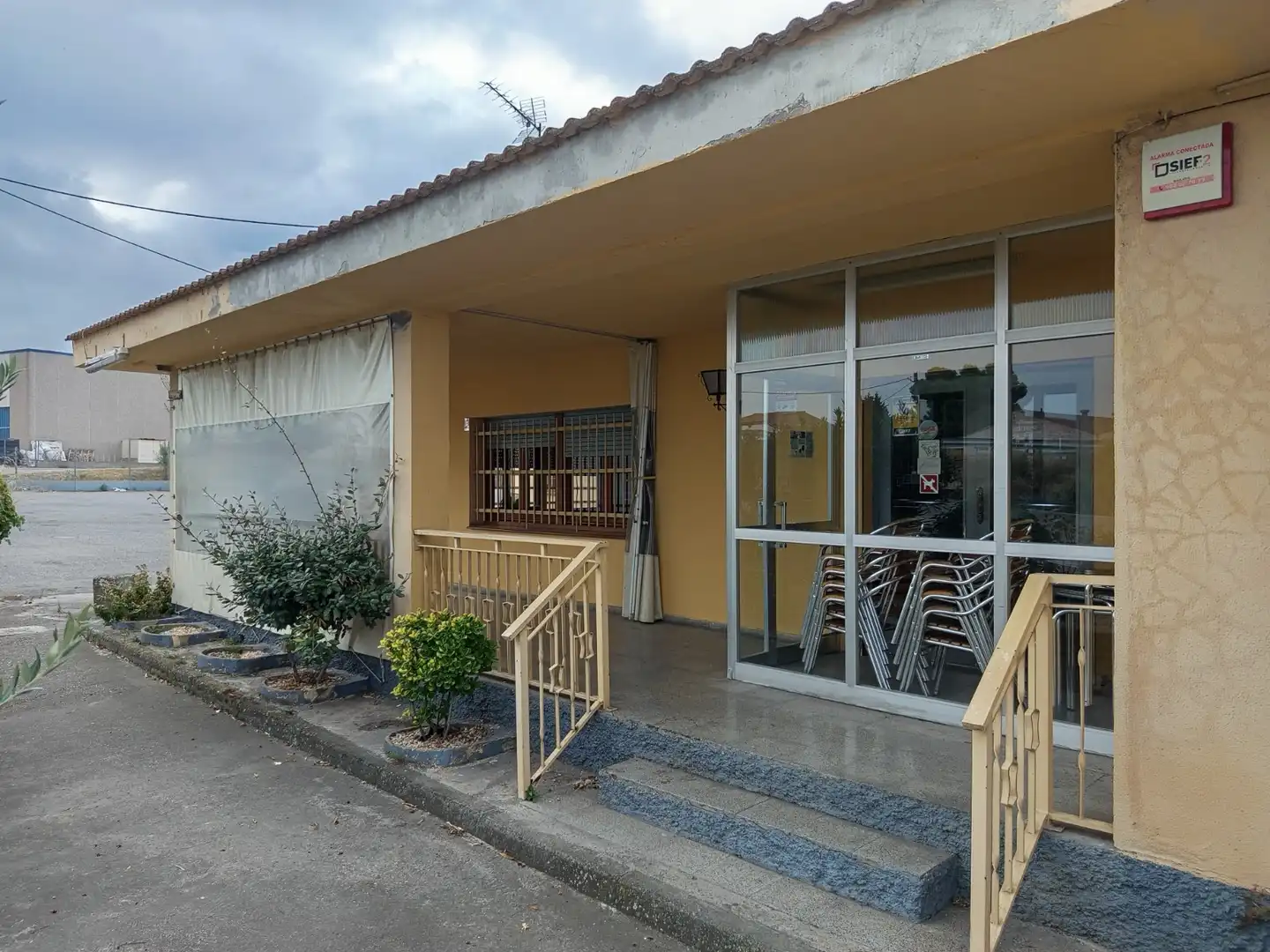 Exterior view of Commercial properties for sale in Granyanella  with Air Conditioner, Heating and Terrace