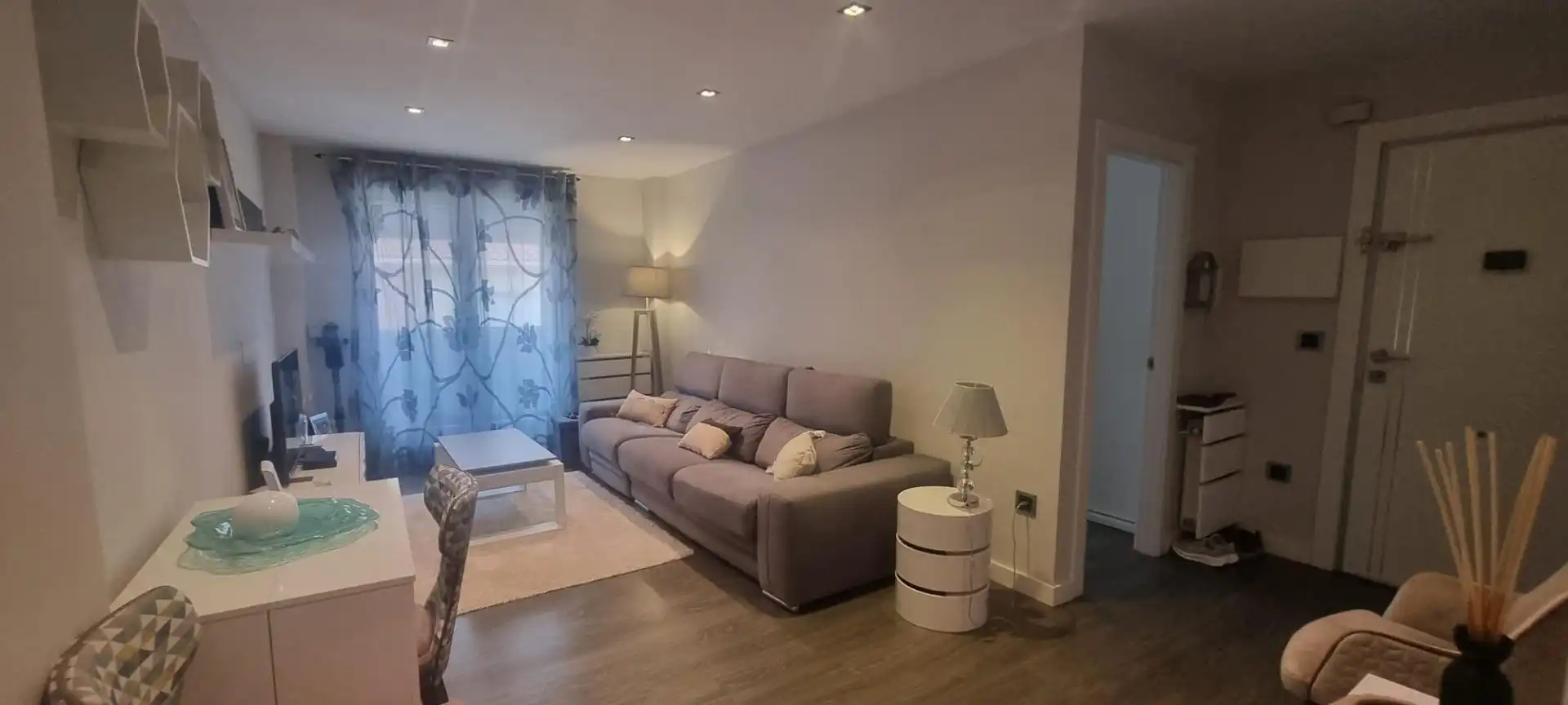 Sala de estar de Apartamento en venta en Albacete con Calefacción y Balcón