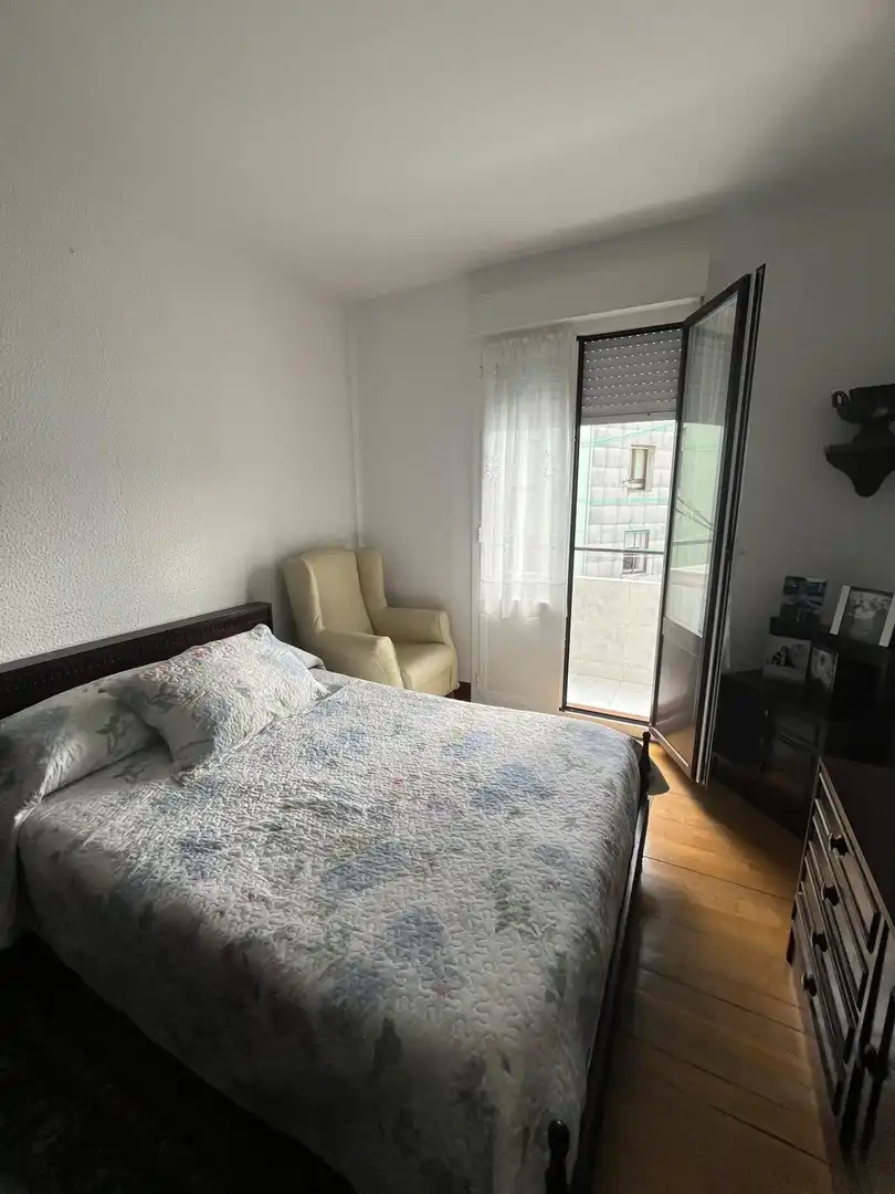 Habitación de Piso en venta en Bermeo con Balcón