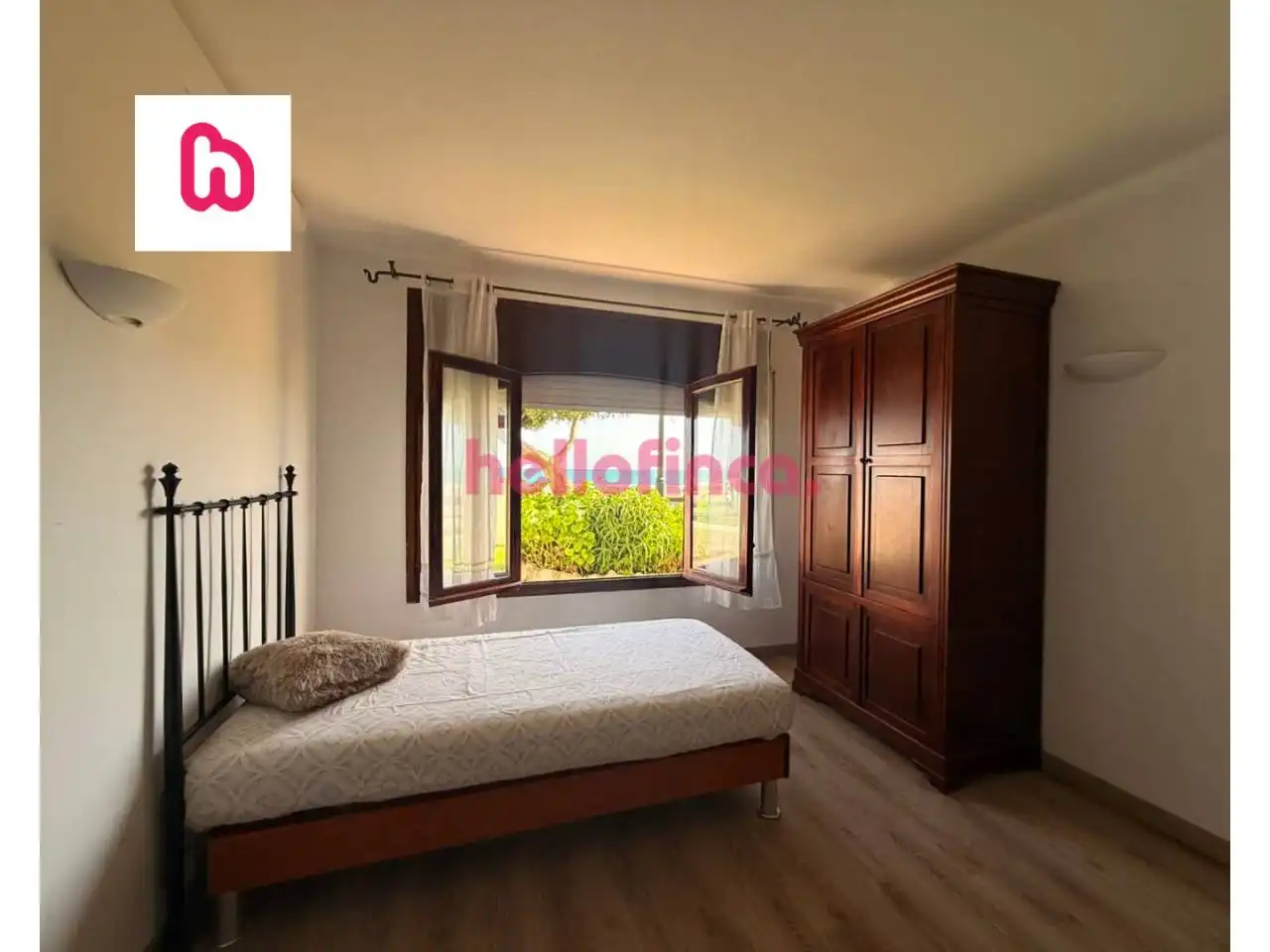 Bedroom of Flat for sale in Vilanova i la Geltrú  with Air Conditioner, Heating and Private garden