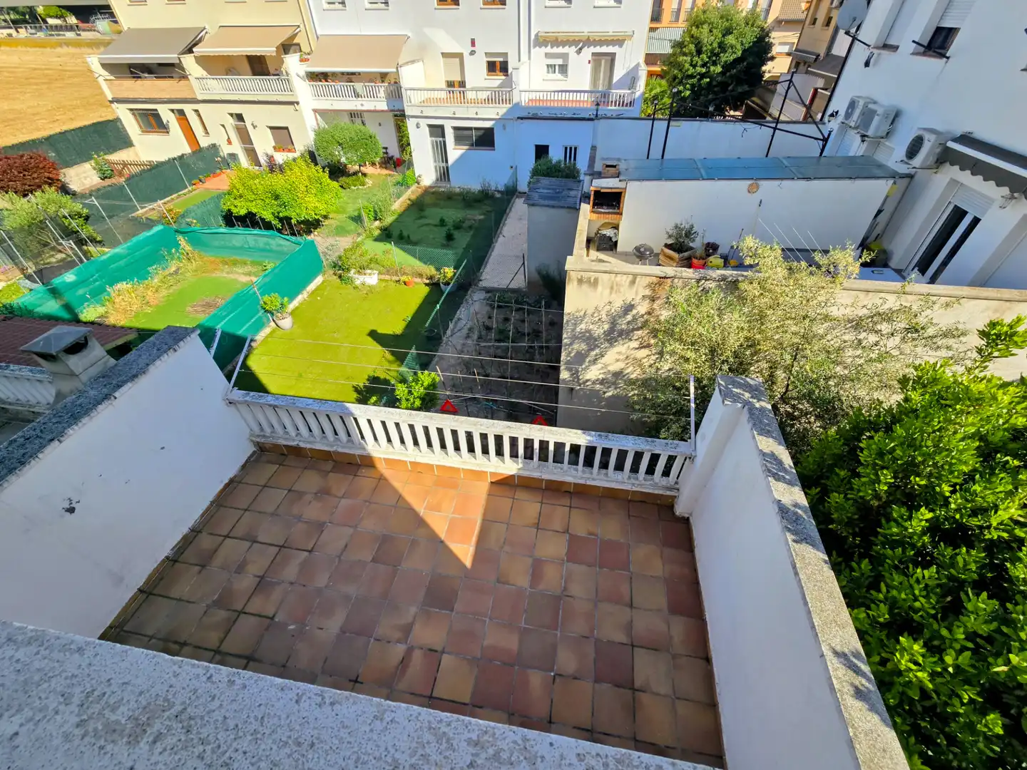 Garten von Einfamilien-Reihenhaus zum Verkauf in Manlleu mit Heizung, Privatgarten und Terrasse