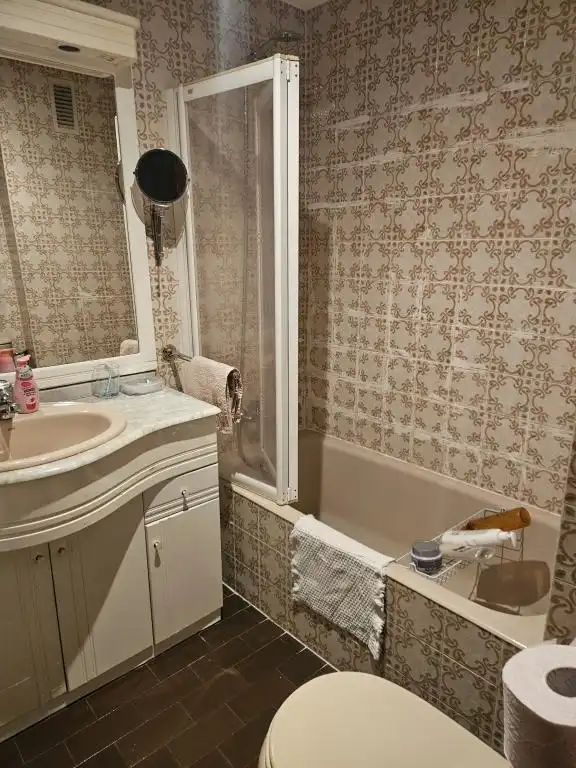 Baño de Piso en venta en Bilbao  con Calefacción y Terraza