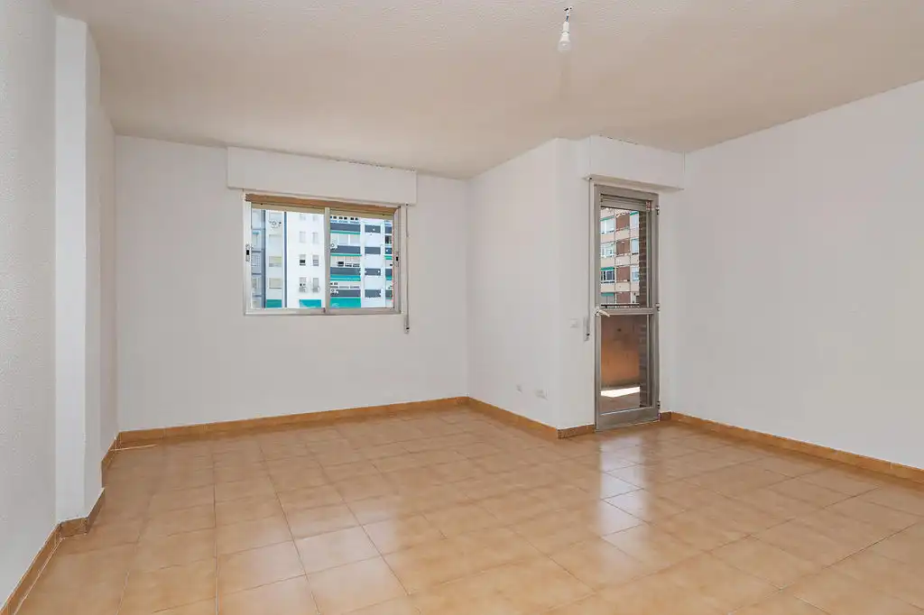 Flat for sale in C/ Argentina , Centro