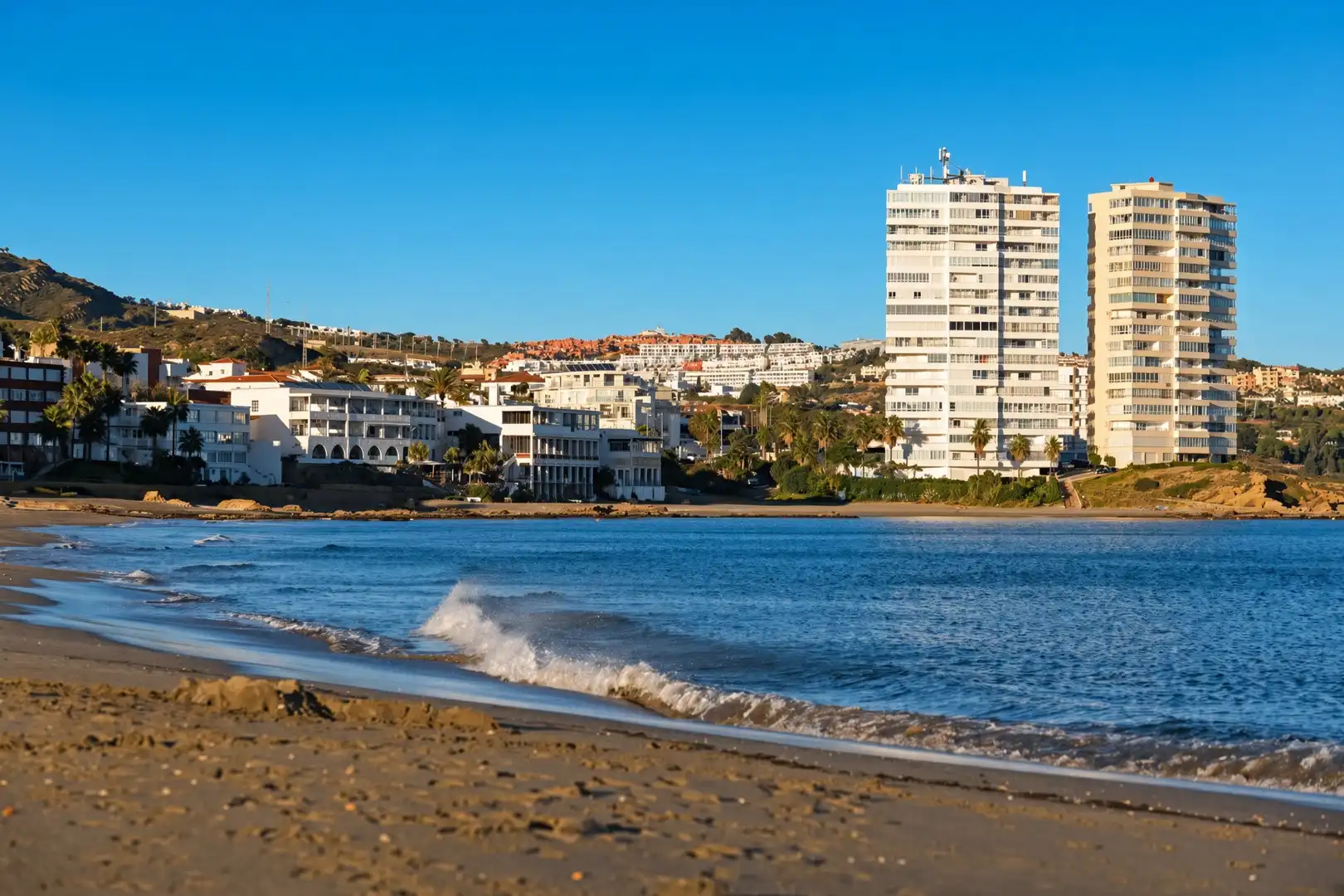 Vista exterior de Apartament en venda en Sotogrande amb Aire condicionat, Terrassa i Moblat