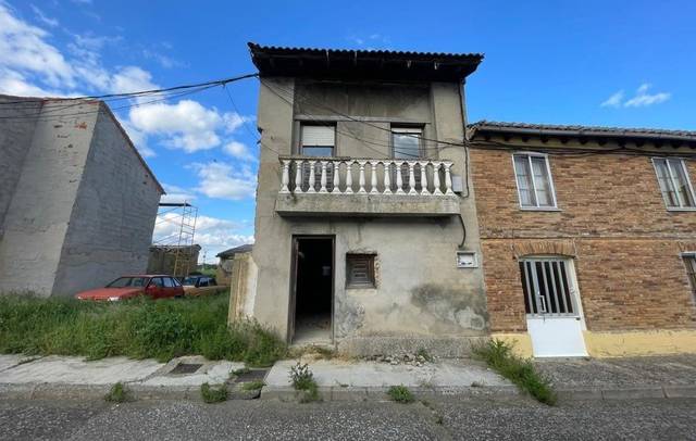 Casa-chalet en Venta en Valde-Ucieza