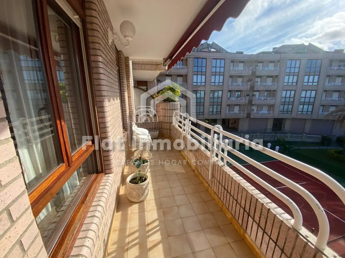Terraza de Piso en venta en Castro-Urdiales con Calefacción, Parquet y Terraza