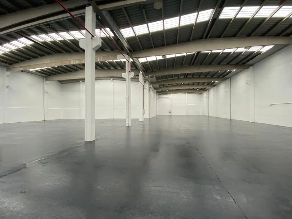 Industrial building to rent in Carrer Ciutat de Sevilla 36A, imagen 3