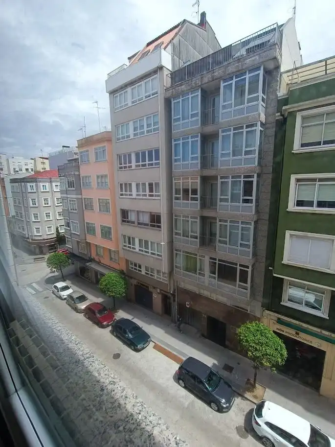 Vista exterior de Pis de lloguer en A Coruña Capital  amb Calefacció i Moblat