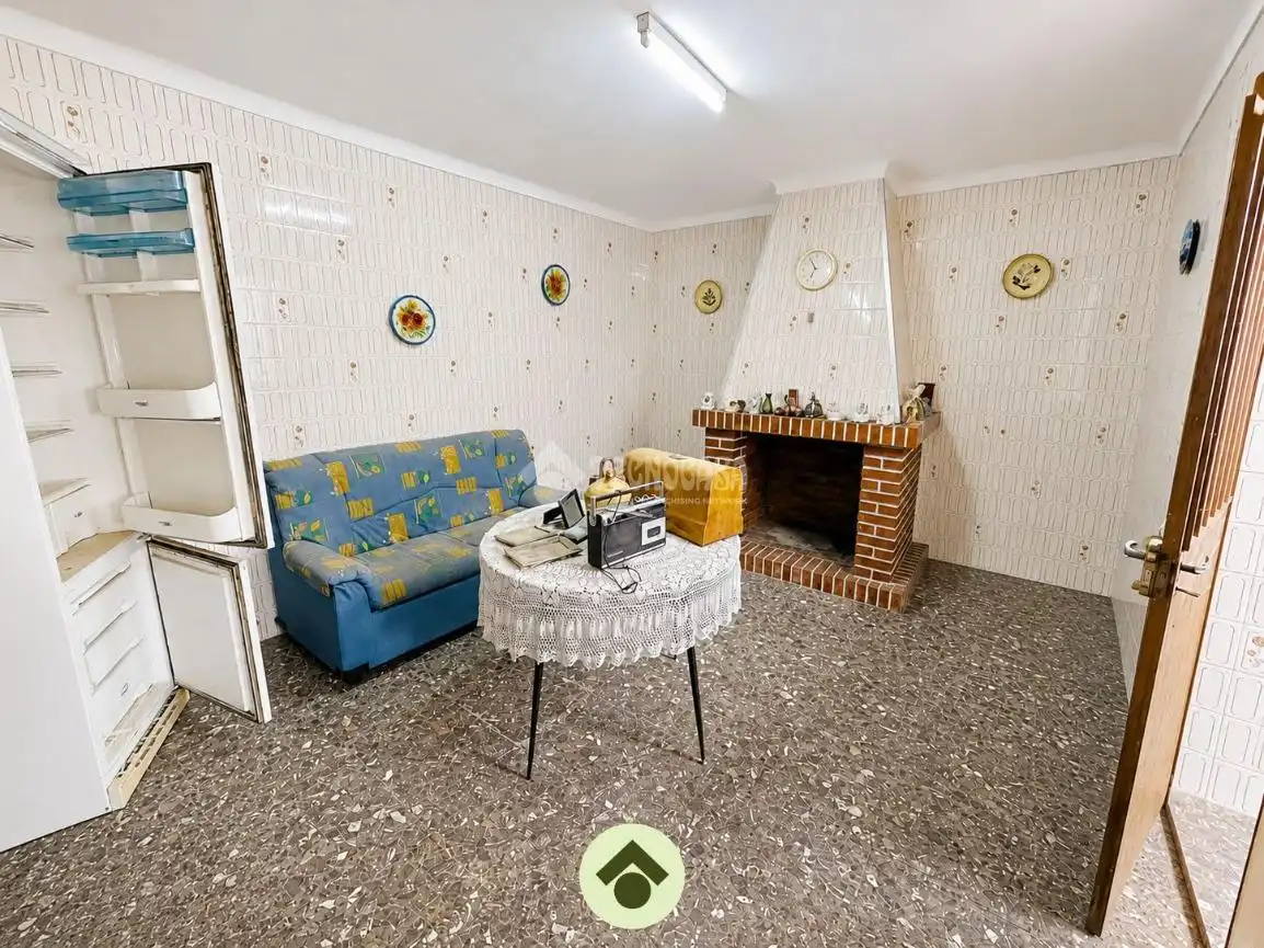 Sala de estar de Casa adosada en venta en Adamuz