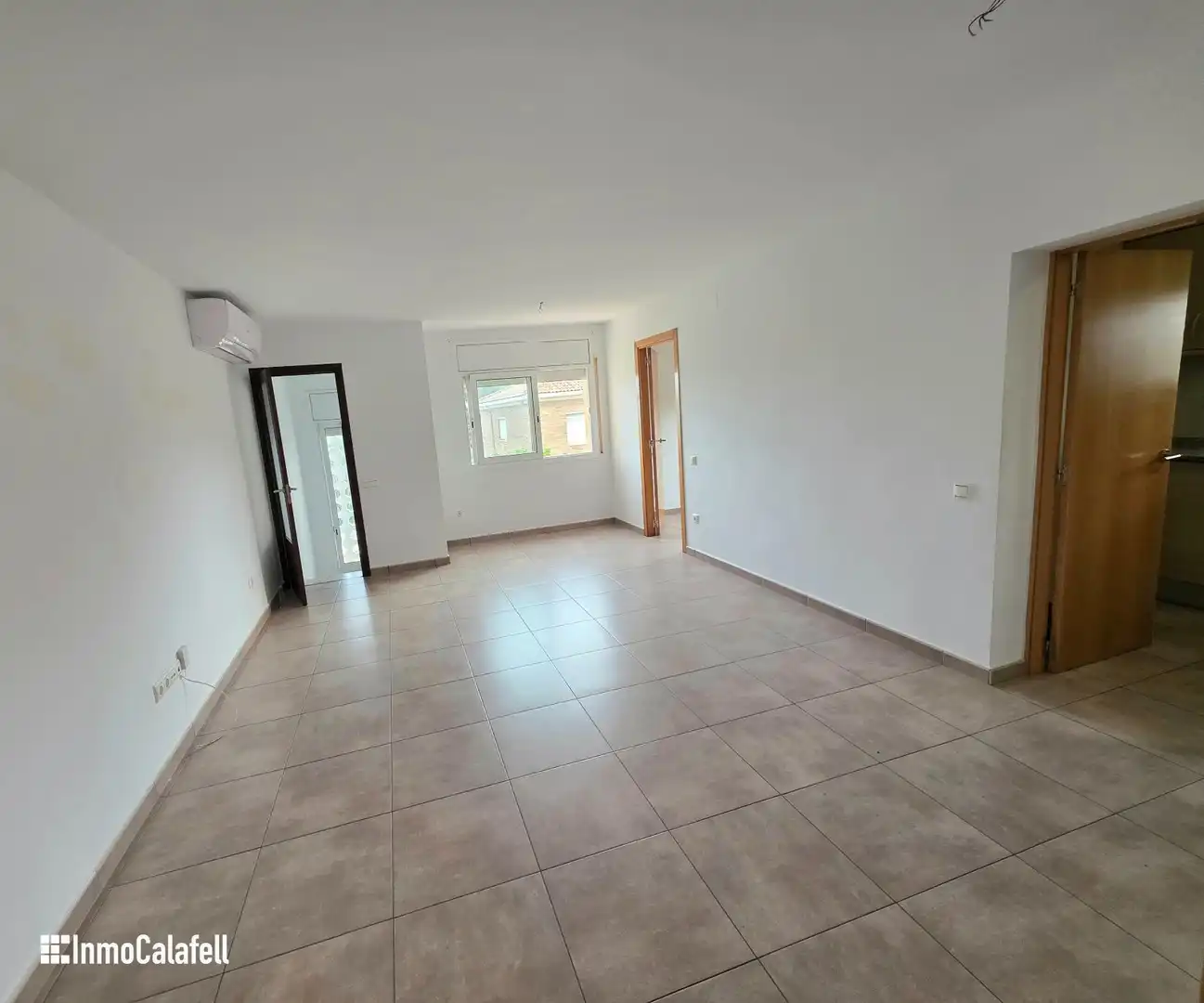 Semi-detached house with garden for sale in Figuera, imagen 7