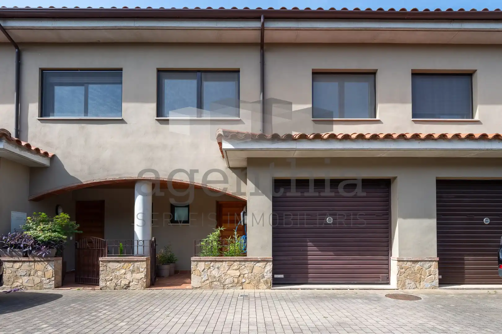 Vista exterior de Casa adosada en venta en Aiguaviva con Aire acondicionado, Calefacción y Terraza