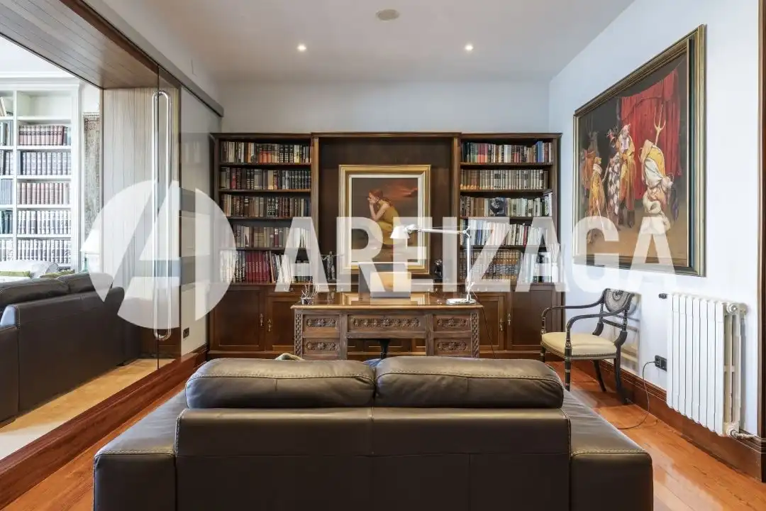 Sala de estar de Piso en venta en Donostia - San Sebastián  con Calefacción, Terraza y Balcón