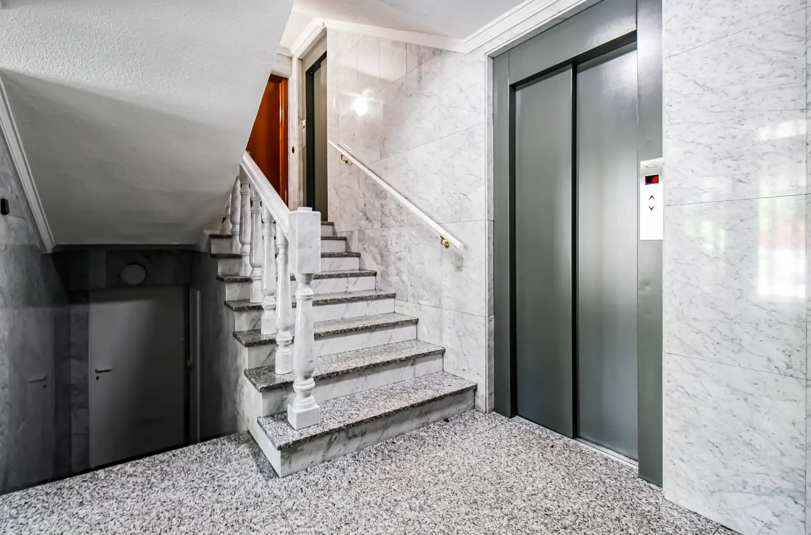 Flat for rent in Madrid  with Air Conditioner, Heating and Storage room