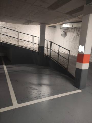 Garaje en Alquiler en De Mariano Royo en Paseo Sagasta