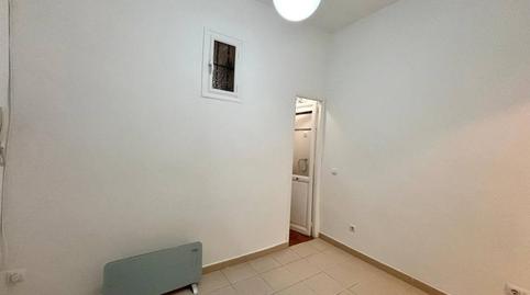 Foto 4 de Estudio de alquiler en San Vicente Ferrer, Universidad - Malasaña,  Madrid Capital