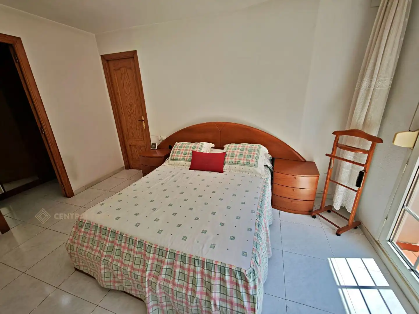 Dormitori de Casa o xalet en venda en Tarragona amb Calefacció, Jardí privat i Terrassa