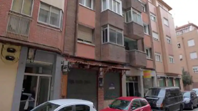 Vista exterior de Local en venta en Valladolid Capital