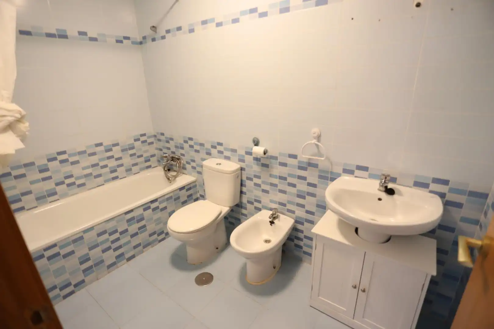 Baño de Piso en venta en Alcázar de San Juan con Calefacción y Piscina comunitaria