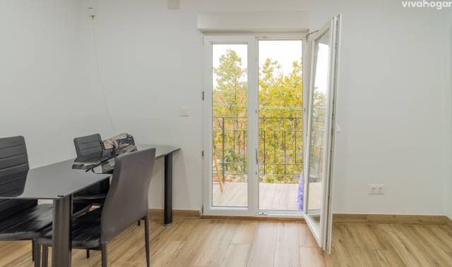 Piso en Venta en ETNA en Portazgo