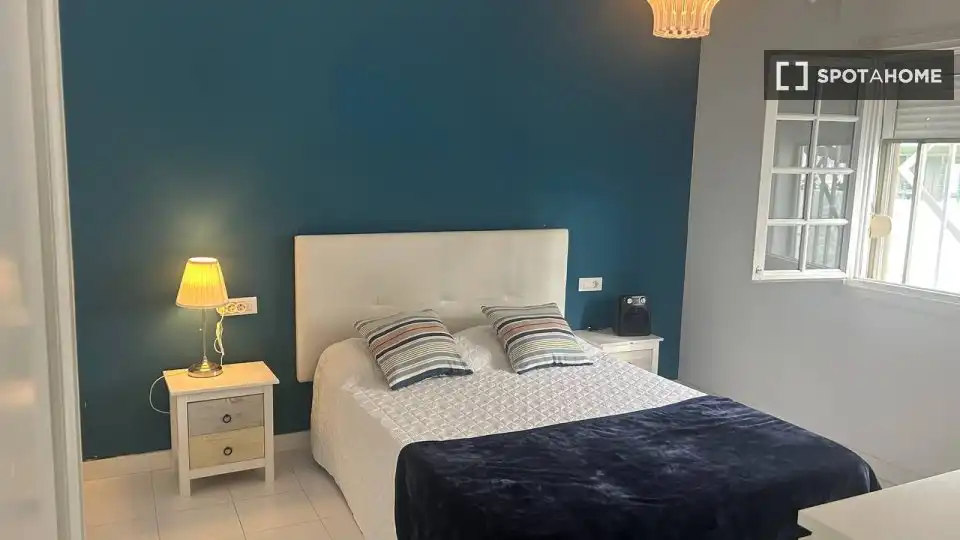 Habitación de Apartamento para compartir en San Bartolomé con Aire acondicionado, Terraza y Amueblado