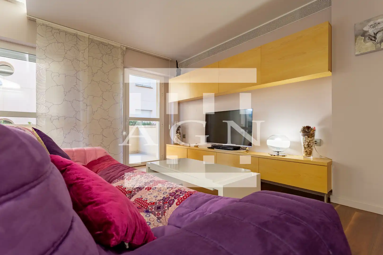 Sala de estar de Piso en venta en Salou con Aire acondicionado, Calefacción y Parquet