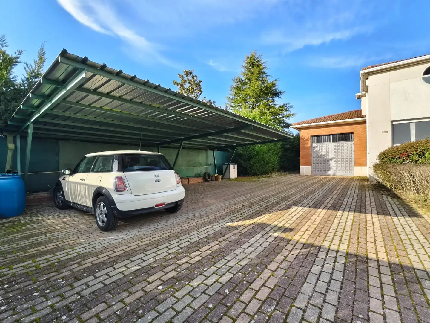 Parking de Casa o chalet en venta en Grijota con Calefacción, Jardín privado y Piscina