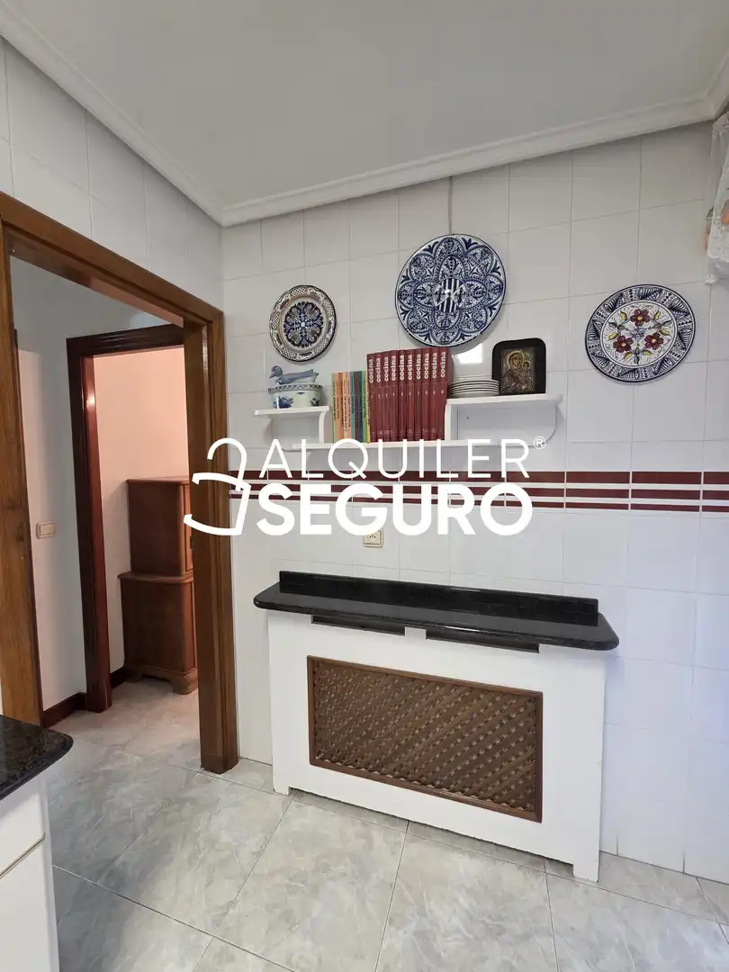 Küche von Wohnung zur Miete in Burgos mit Heizung, Terrasse und Möbliert