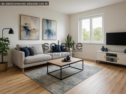 Living room of Flat for sale in  Barcelona Capital  with Air Conditioner and Parquet flooring