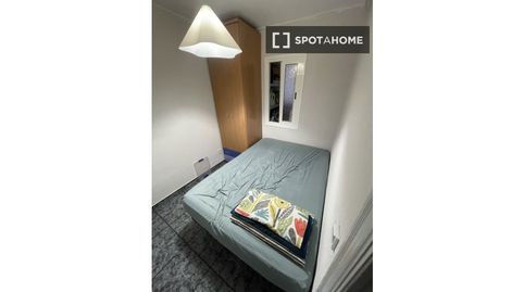 Photo 2 of Room in La Gavarra, Cornellà de Llobregat
