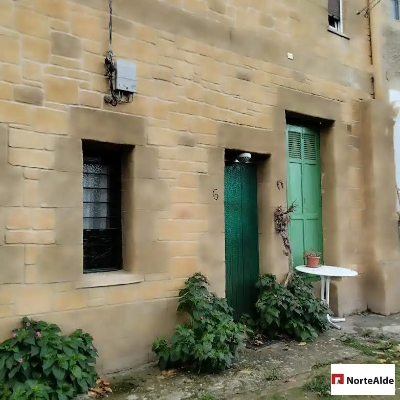 Vista exterior de Piso en venta en Valle de Tobalina