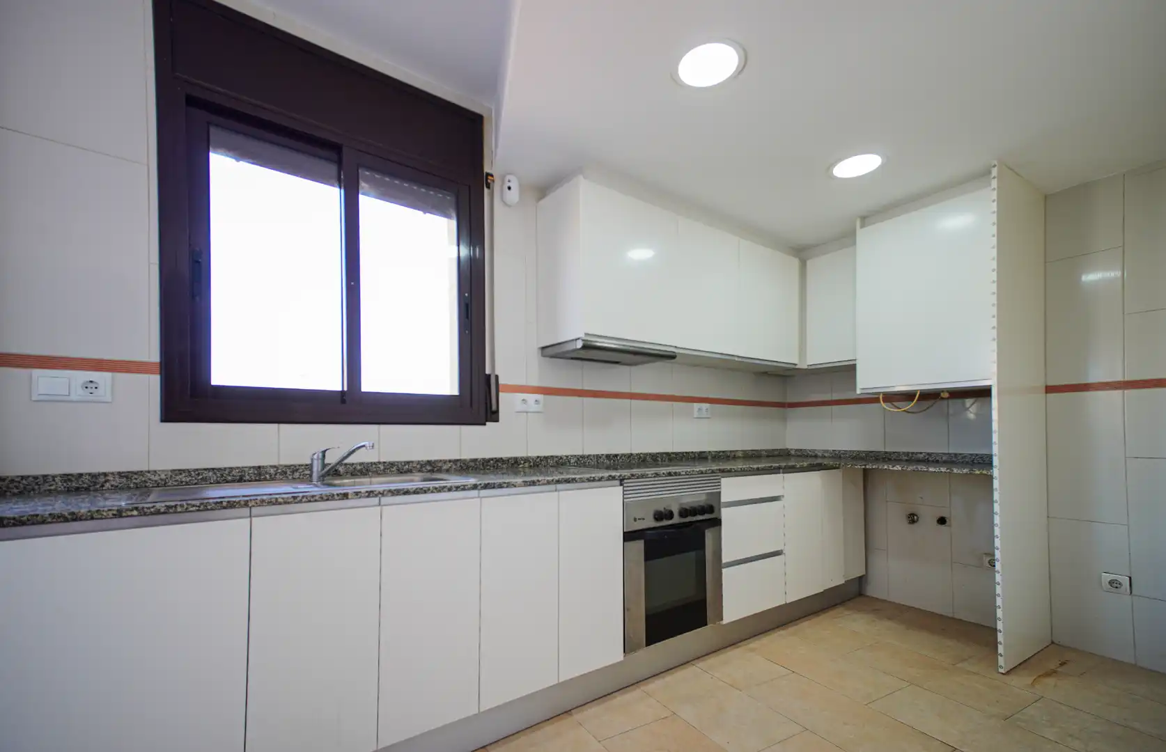 Cocina de Ático en venta en El Vendrell con Aire acondicionado, Calefacción y Terraza