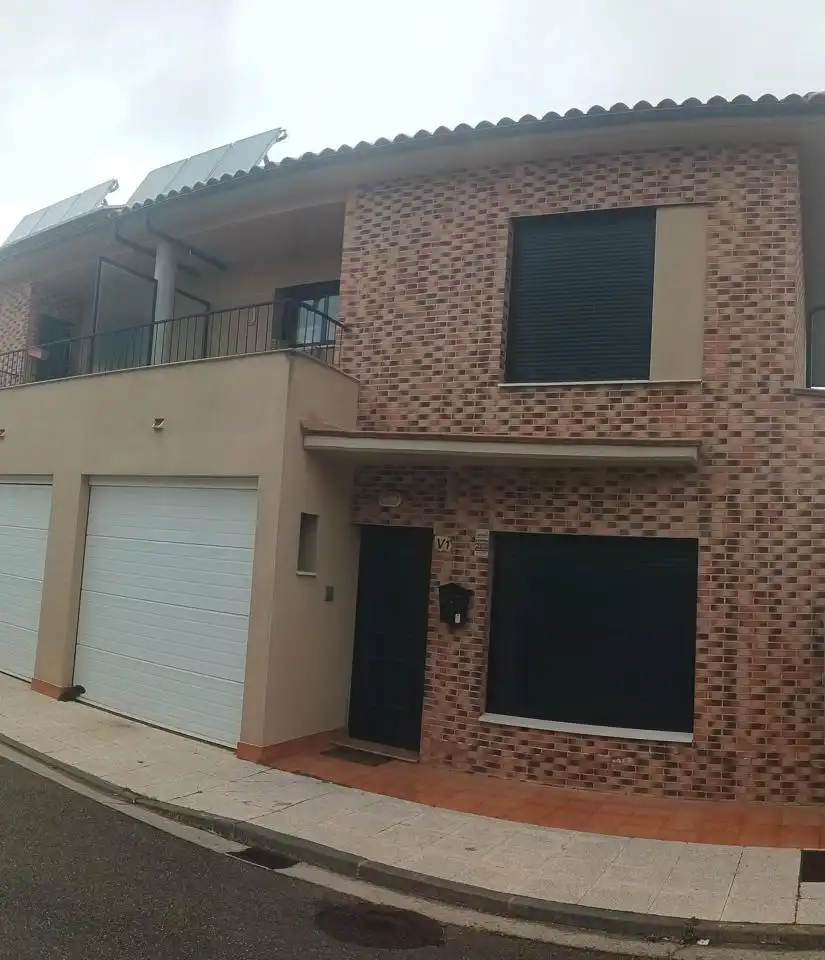 Vista exterior de Casa adosada en venta en Paracuellos de Jiloca con Calefacción, Jardín privado y Terraza