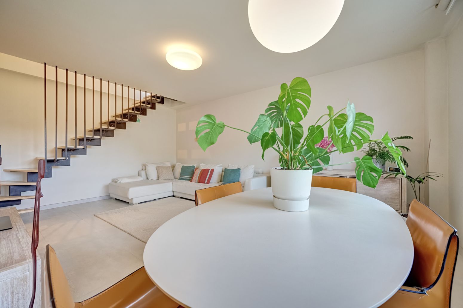 Sala d'estar de Àtic en venda en  Pamplona / Iruña amb Calefacció, Jardí privat i Parquet